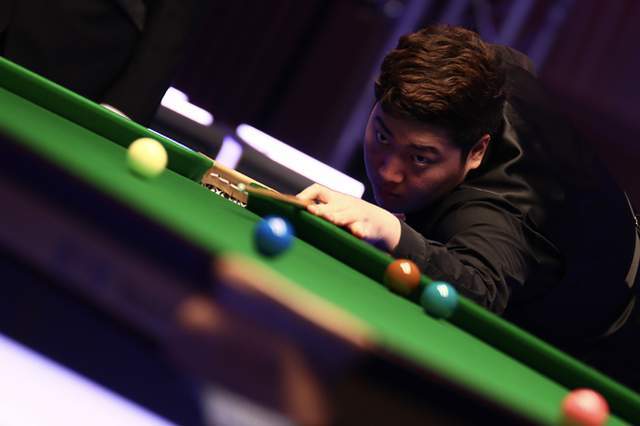 再辅以侧翼 再辅以侧翼